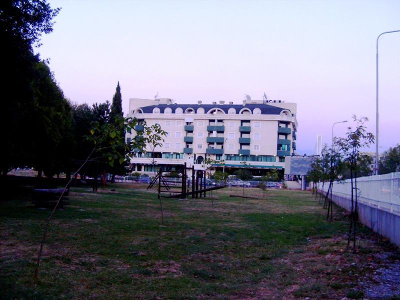Apartment Sara بودغوريتْسا المظهر الخارجي الصورة